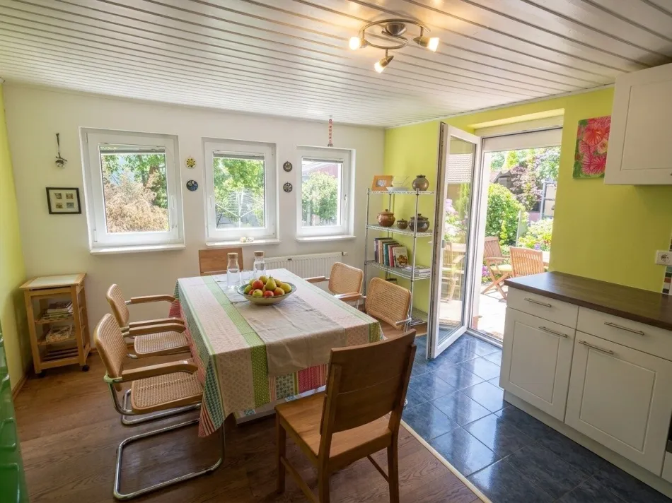 Renoviertes Landhaus mit uneinsehbarem Garten in ruhiger Lage von Wallern - Bild