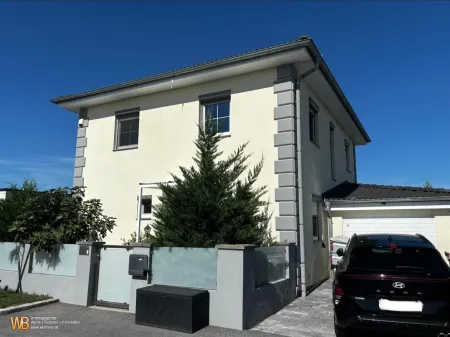 Energiesparhaus, Ruhelage, Pool: 160m² WFL +108m² Halle/Garage