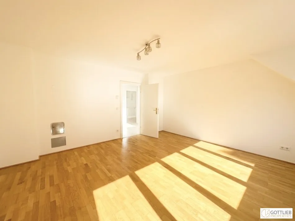 Bestlage nahe Raimundtheater! Sonnendurchflutete und barrierefreie 2-Zimmer-Dachgeschoss-Wohnung in Ruhelage - Bild