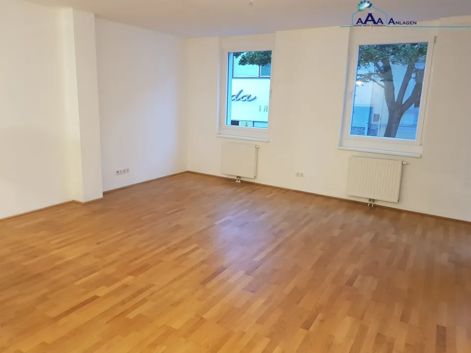 Neuwertige 2-Zi-Wohnung in Wolkersdorf mit Balkon, Einbauküche & Aufzug - Bild
