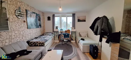 Schlafzimmer 1
