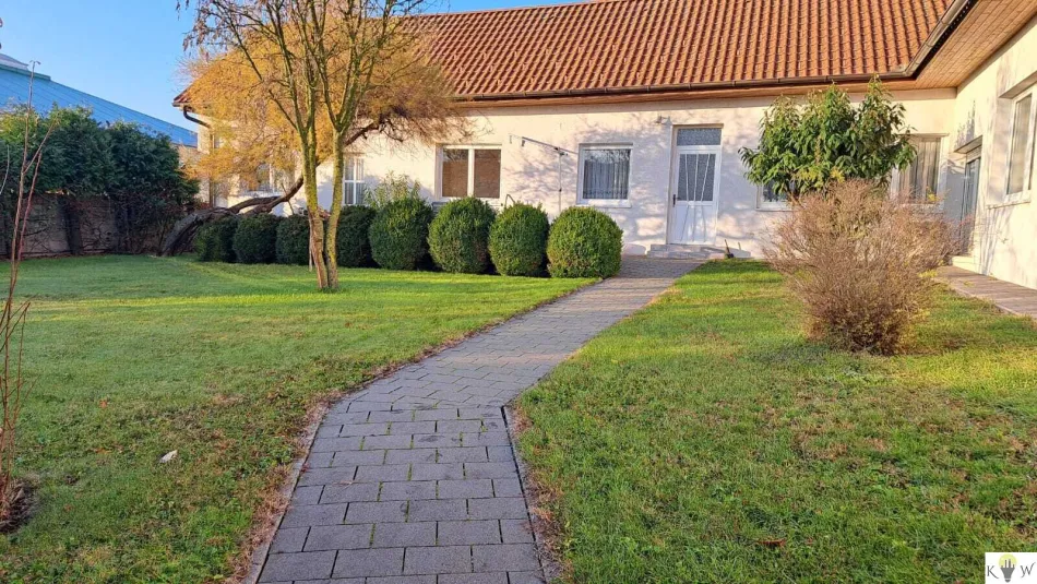 Großzügiges Einfamilienhaus mit viel Platz und vielseitigen Nutzungsmöglichkeiten in Wallern - Bild