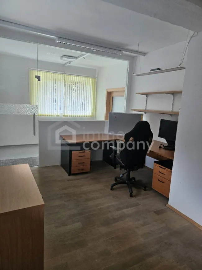 Helles & geräumiges 27 m² Büro – bei Bedarf flexibel erweiterbar - Bild