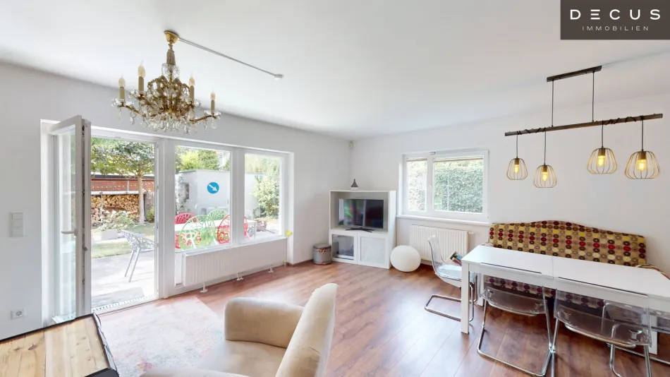 | REIHENHAUS | GARTEN | KAMIN | SAUNA | PKW STELLPLÄTZE - Bild
