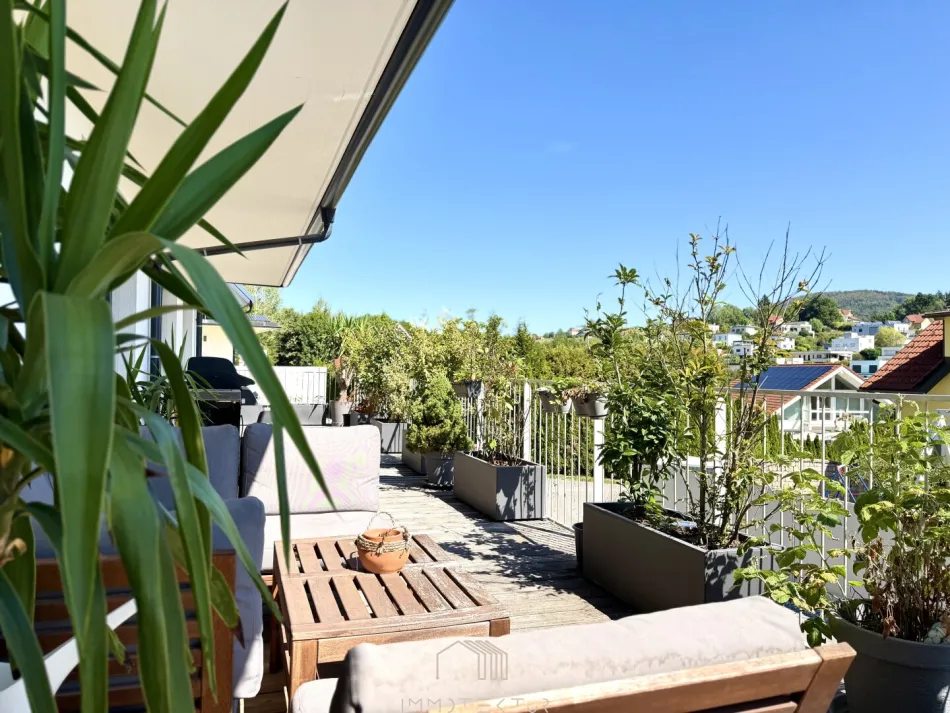 VIEL PLATZ IN IDYLLISCHER GRÜNRUHELAGE – 5 Zimmer, XL-Balkon & 2 Parkplätze - Bild