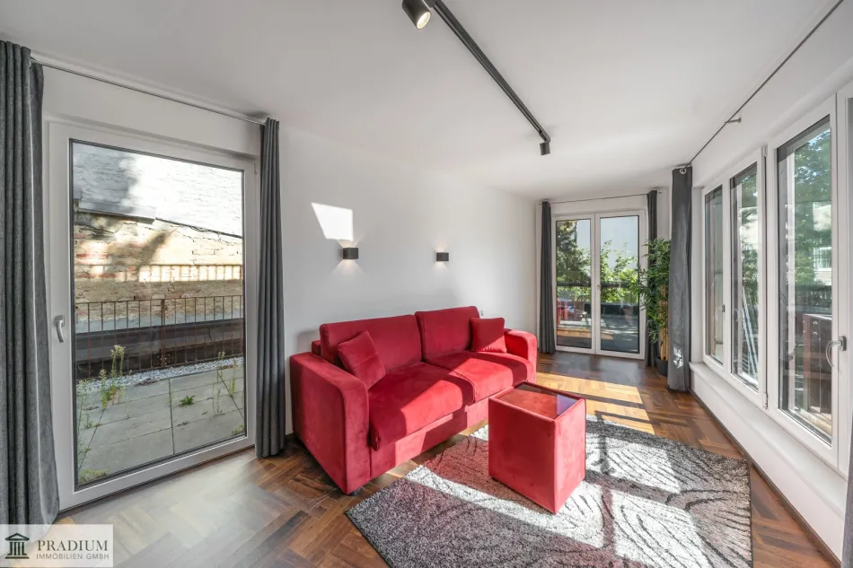 Kaffee auf der eigenen Terrasse statt im Stiegenhaus - Bild