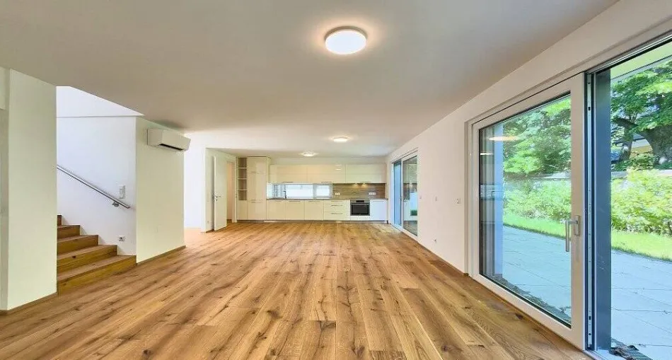 HOCHWERTIGE DOPPELHAUSHÄLFTE MIT GARTEN - STELLPLÄTZE - KELLER IN TRAUMHAFTER LAGE! - Bild
