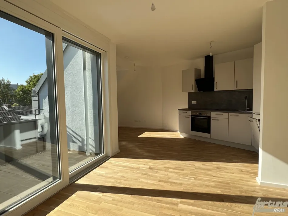„Dachgeschosswohnung - Sauna und Fitnessbereich im Herzen von Auhof“ - Bild