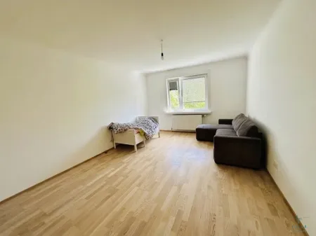 Wohnzimmer möbliert