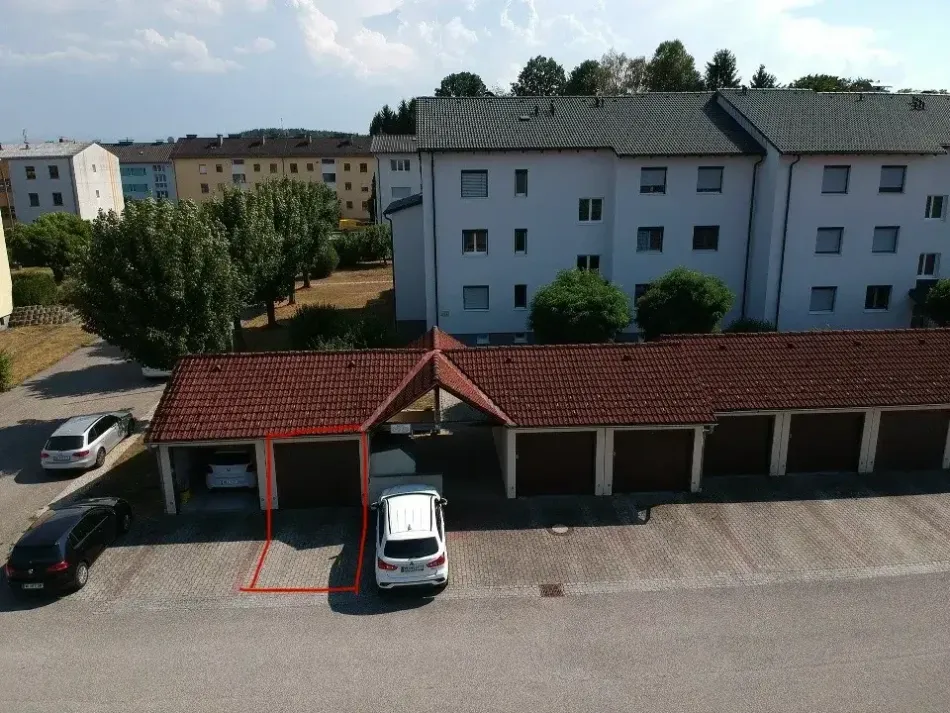 Moderne 3-Zimmer-Eigentumswohnung mit Balkon und Garage - Bild