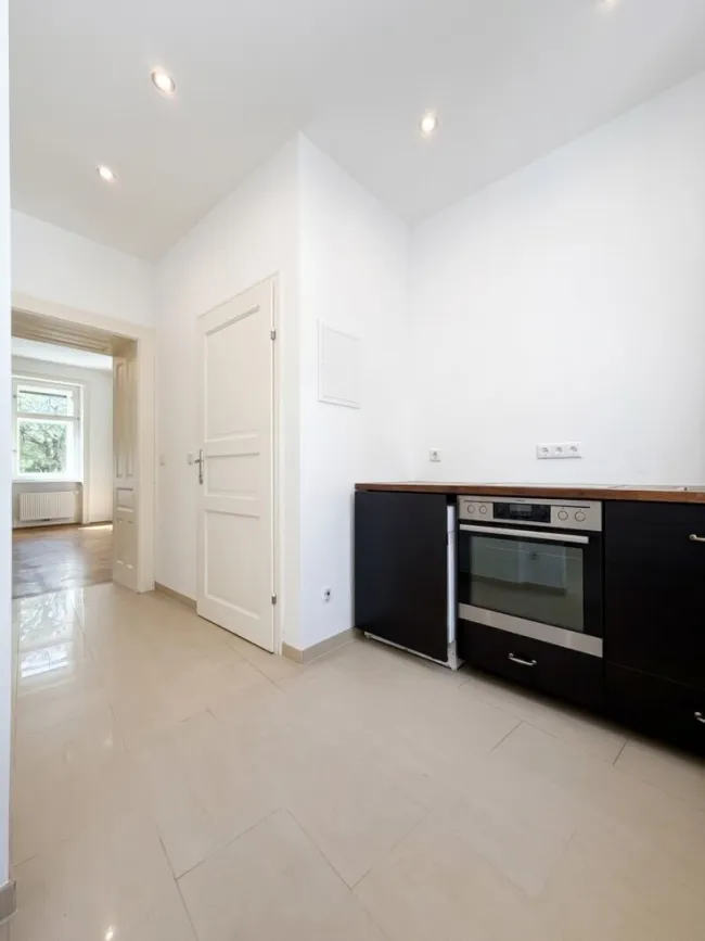 Renovierte Altbau-Garconniere in guter Lage - Bild