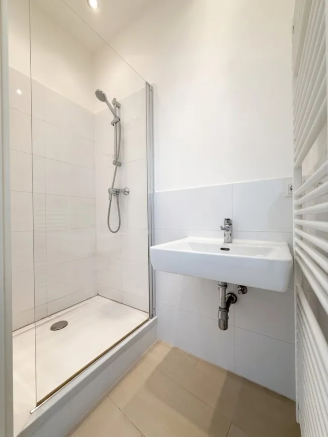 Renovierte Altbau-Garconniere in guter Lage - Bild
