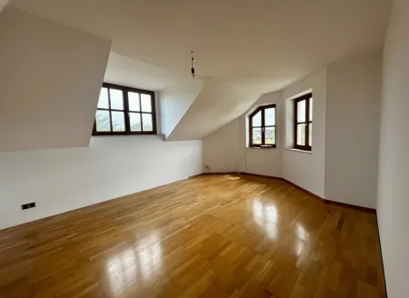 OG, Zimmer 1