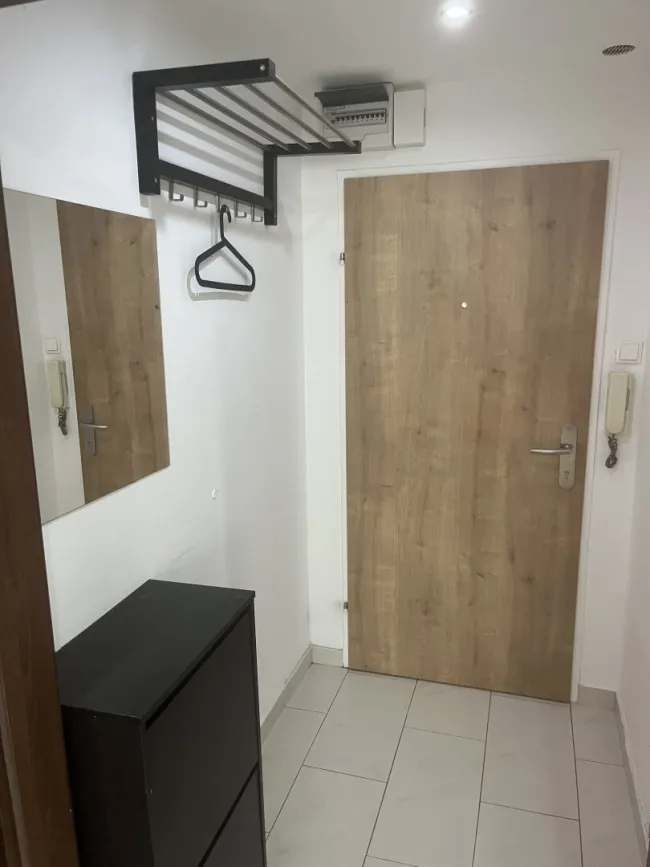 KOMPAKT & GUT AUFGETEILT - Helle 2-Zimmer Wohnung mit Lift und Balkon - Bild