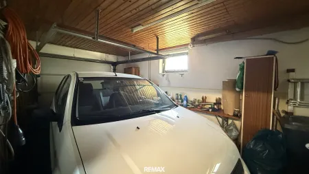 Garage im Keller