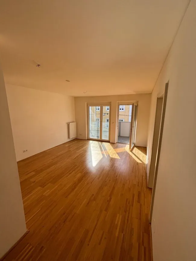 Moderne 2-Zimmer Wohnung mit Balkon in Graz - Titelbild