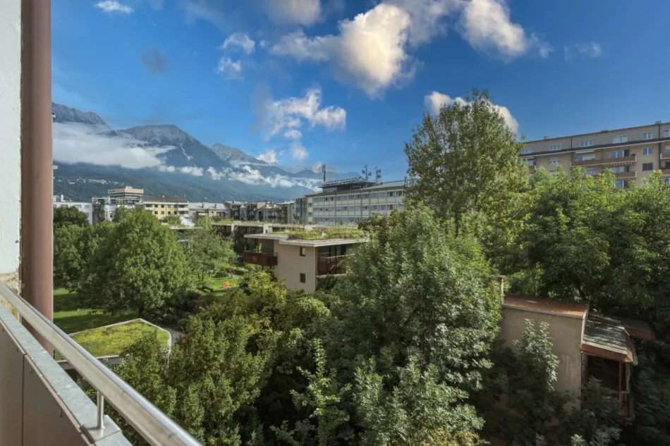 Altbauwohnung in Innsbruck-Wilten mit Loggia – nahe Uni & Klinik - Titelbild