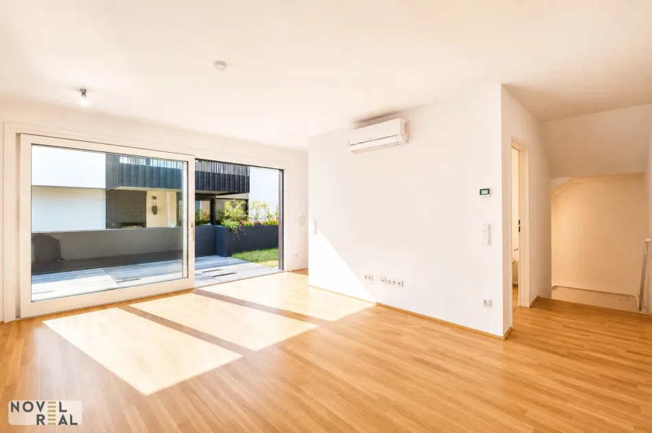 Einzigartiges Townhouse mit Garten und großer Dachterrasse in Top Lage des 6. Bezirks - Titelbild