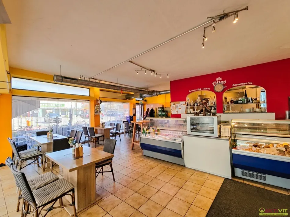 Gastrobetrieb zentral in Zeltweg. Mit Profiküche, Gastgarten und Top-Sichtlage. - Titelbild