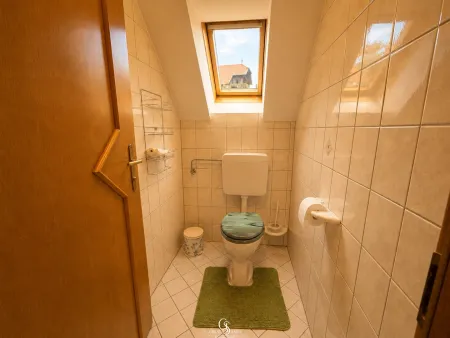 Getrenntes WC (Obergeschoss)