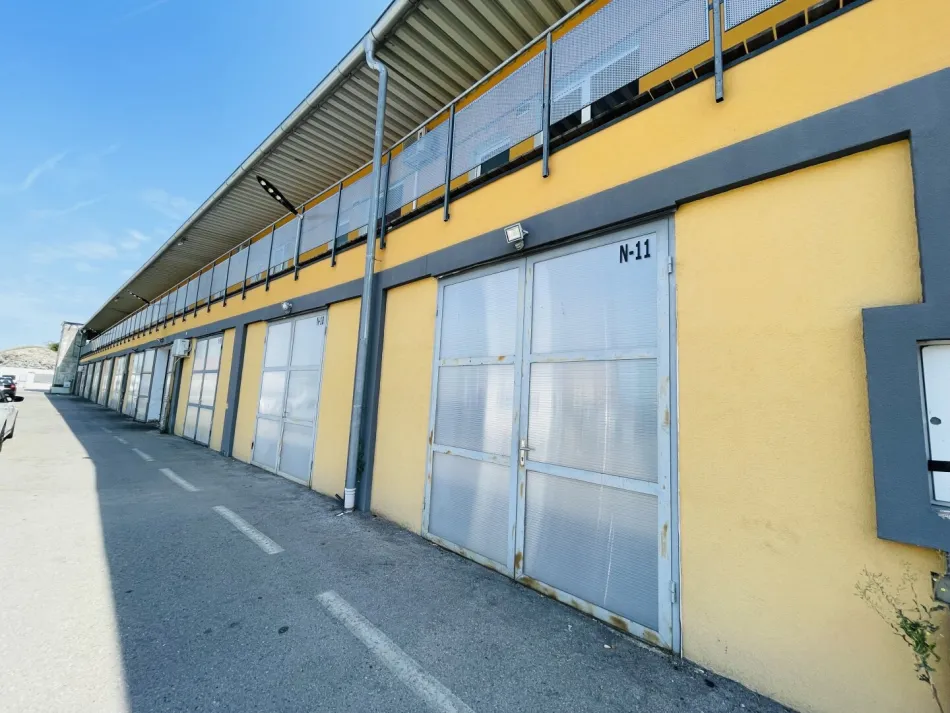 PROVISIONSFREI!!! Große Halle, Werkstatt, Lager 40 m² ohne Hebebühne N15 - Bild