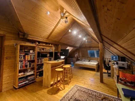 Studio Dachgeschoß
