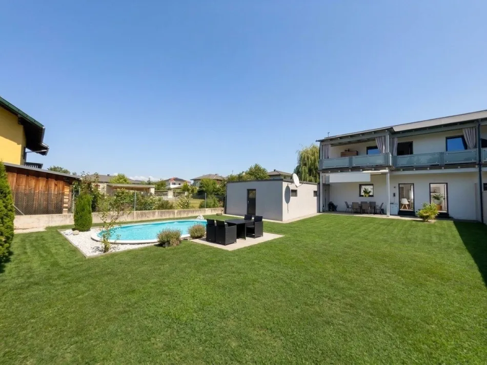 3-Zimmer-Garten-Paradies - Überdachte Terrasse und Pool! - Bild