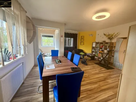 Gepflegte 4-Zimmer-Eigentumswohnung in Neunkirchen