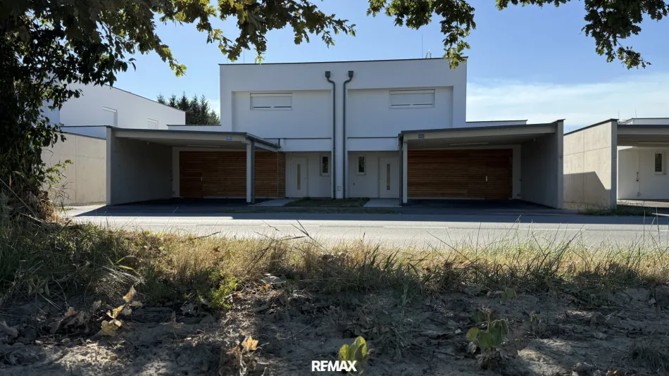 Modernes Reihenhaus Erstbezug 4 Zimmer mit Garten, Terrasse & 2 Stellplätze in St. Michael - Bild