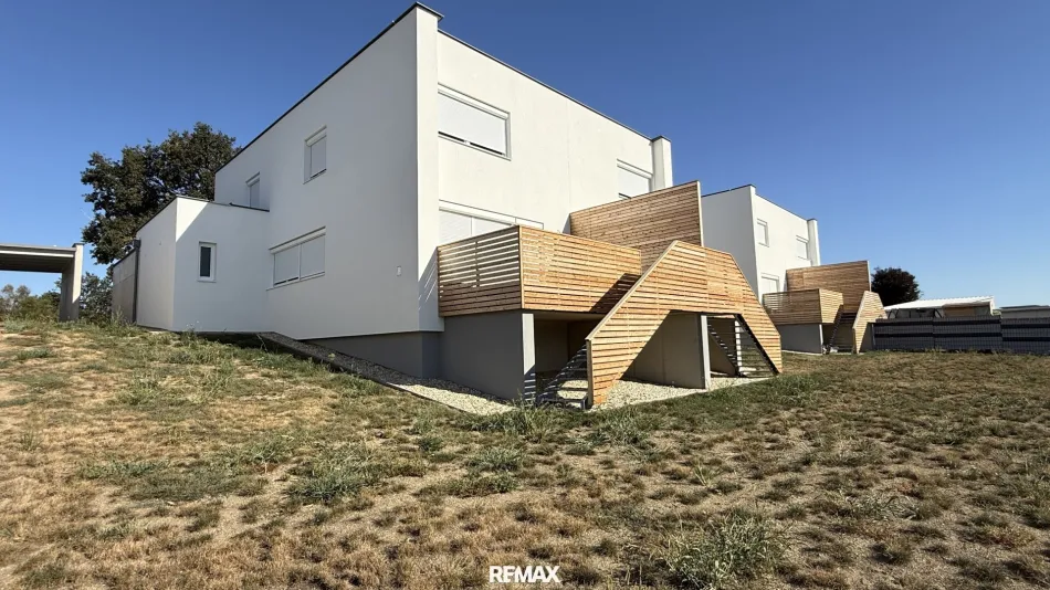 Modernes Reihenhaus Erstbezug 4 Zimmer mit Garten, Terrasse & 2 Stellplätze in St. Michael - Titelbild