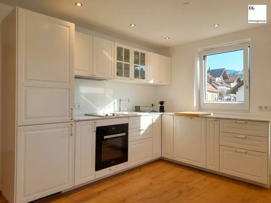 Exklusive, möblierte 2-Zimmer-Wohnung mit traumhaftem Fern- und Gebirgsblick - Bild