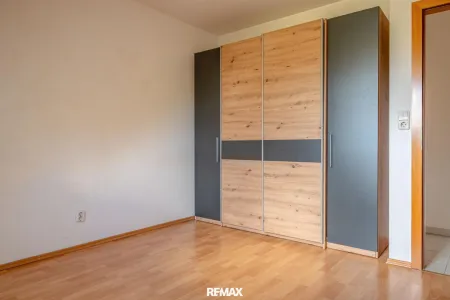 Zimmer 2 OG
