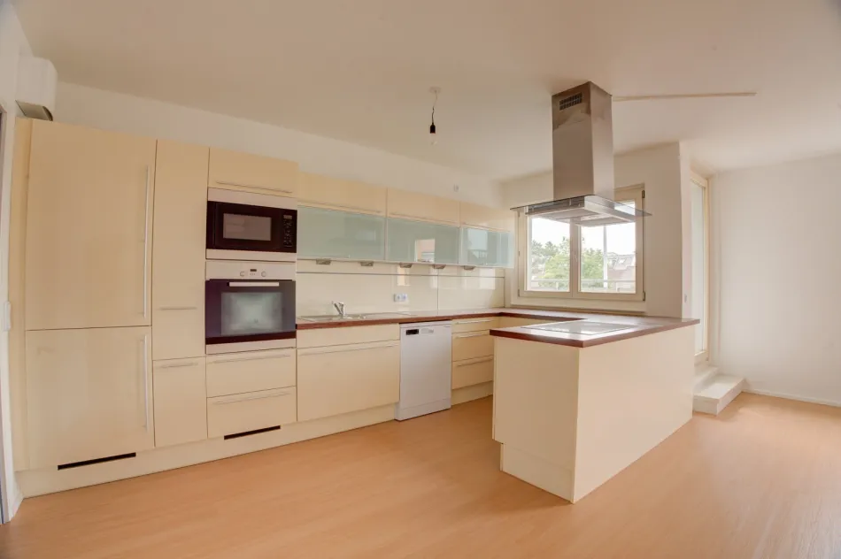 Moderne 3 Zimmer Neubau Wohnung in Eßling - mit Loggia - Bild