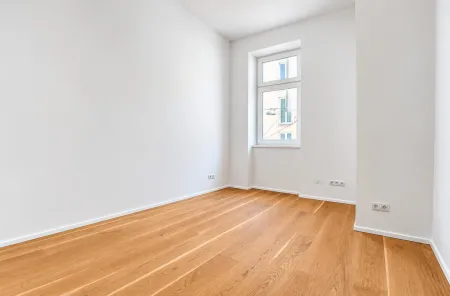 ERSTBEZUG - Kluger Grundriss und große Außenfläche - Mit Klima in jedem Zimmer