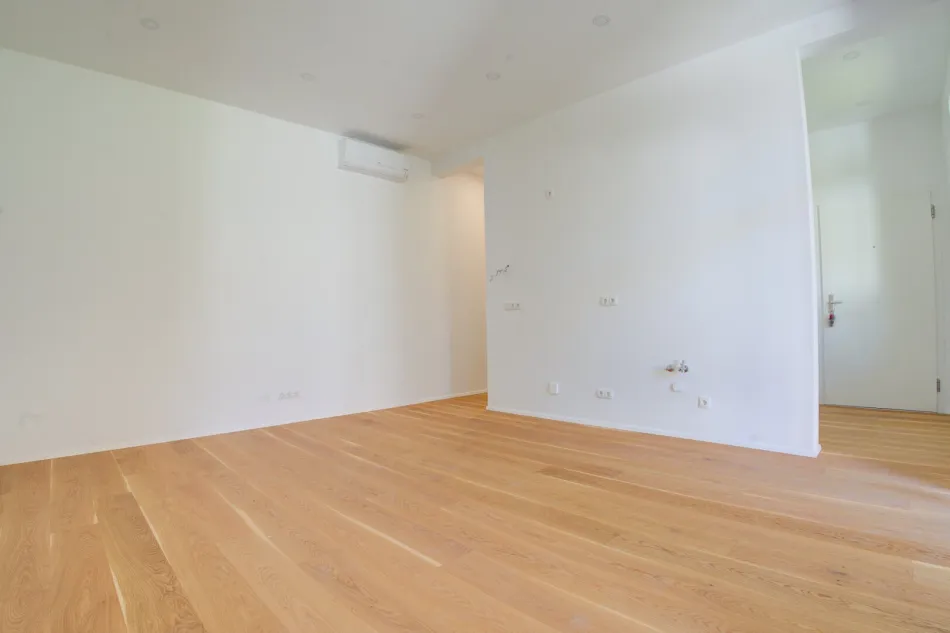 ERSTBEZUG - Sanierte Altbau Wohnung mit Garten in Wien Floridsdorf - Bild