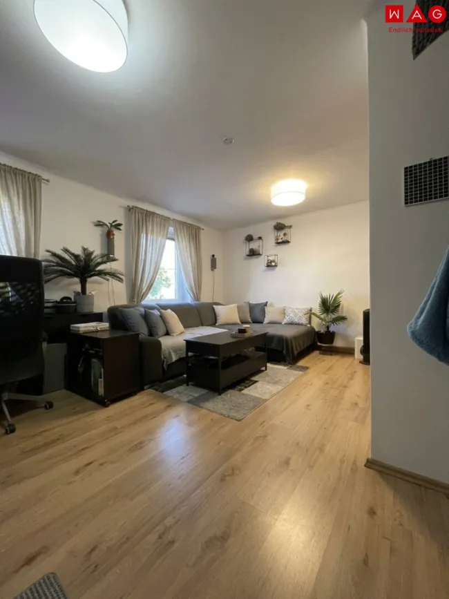 Ihr neues Zuhause in Toplage! Sehr guter Schnitt, hell und sonnig! Profitieren Sie von unbezahlbaren Vorteilen wie einer optimalen Infrastruktur und schöner Grünflächen! - Titelbild