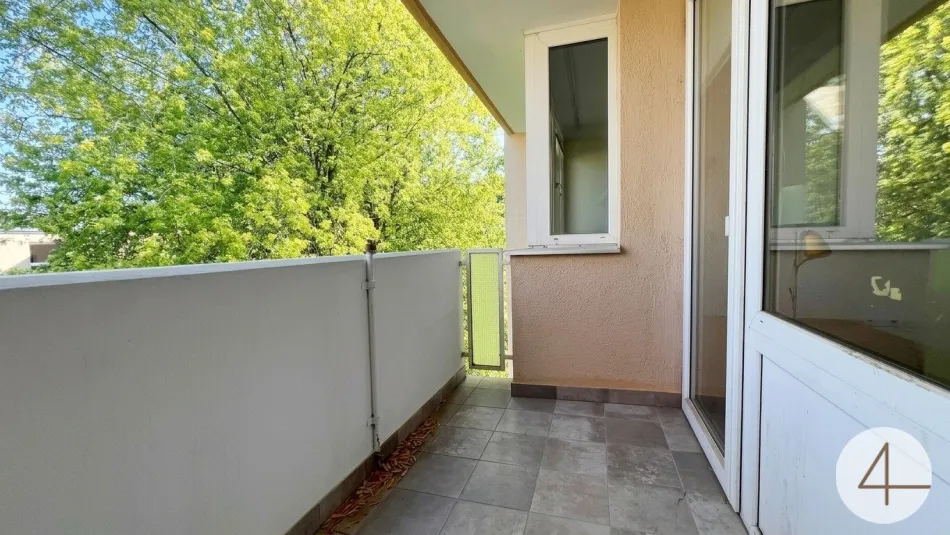 Sonnige 3-Zimmer-Eigentumswohnung · 3400 Klosterneuburg · Loggia mit Grünblick · Südost-Ausrichtung · Ruhelage am Fuße des Wienerwaldes - Bild