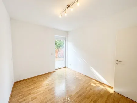 Lichtdurchflutetes Schlafzimmer