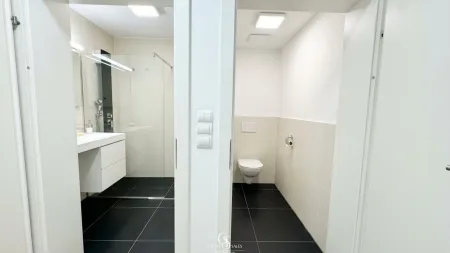 Separates WC in modernem Design