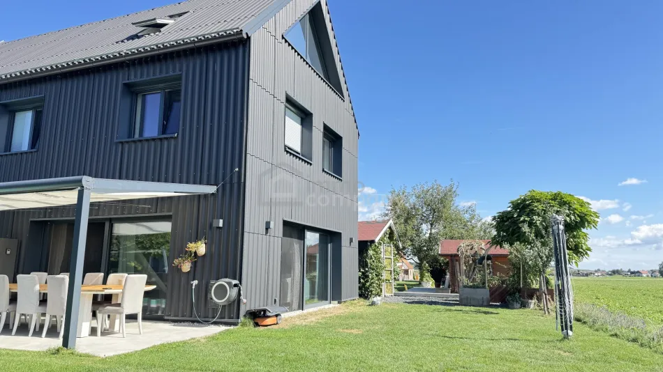 ARCHITEKTUR MIT CHARAKTER – EXKLUSIVES WOHNHAUS IN SEEWALCHEN AM ATTERSEE - Titelbild