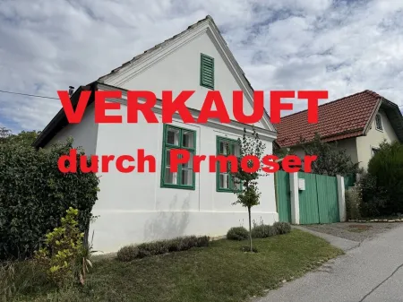 liebevoll restaurierter Streckhof mit idyllischem Garten