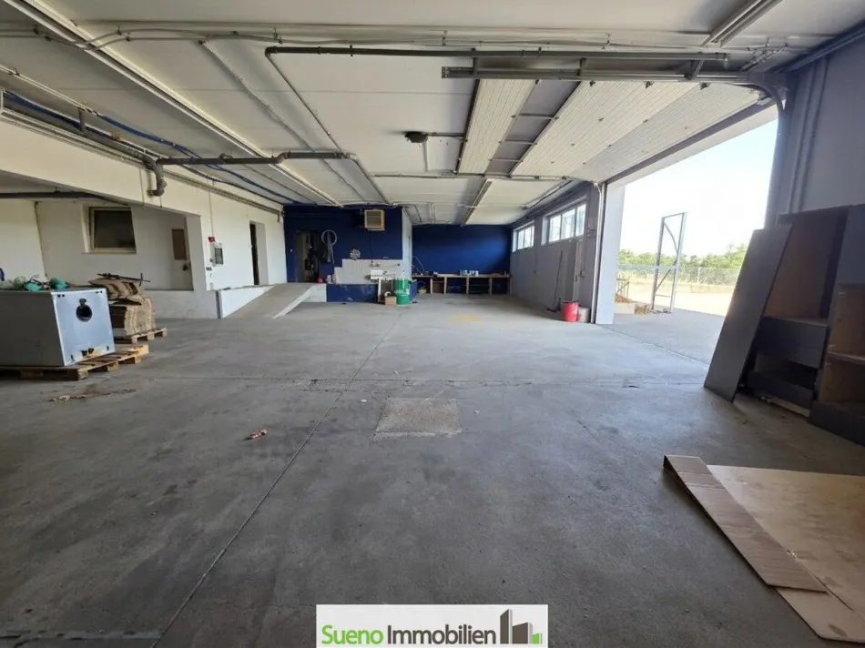 Gewerbehalle mit viel Platz zu Mieten! - Bild