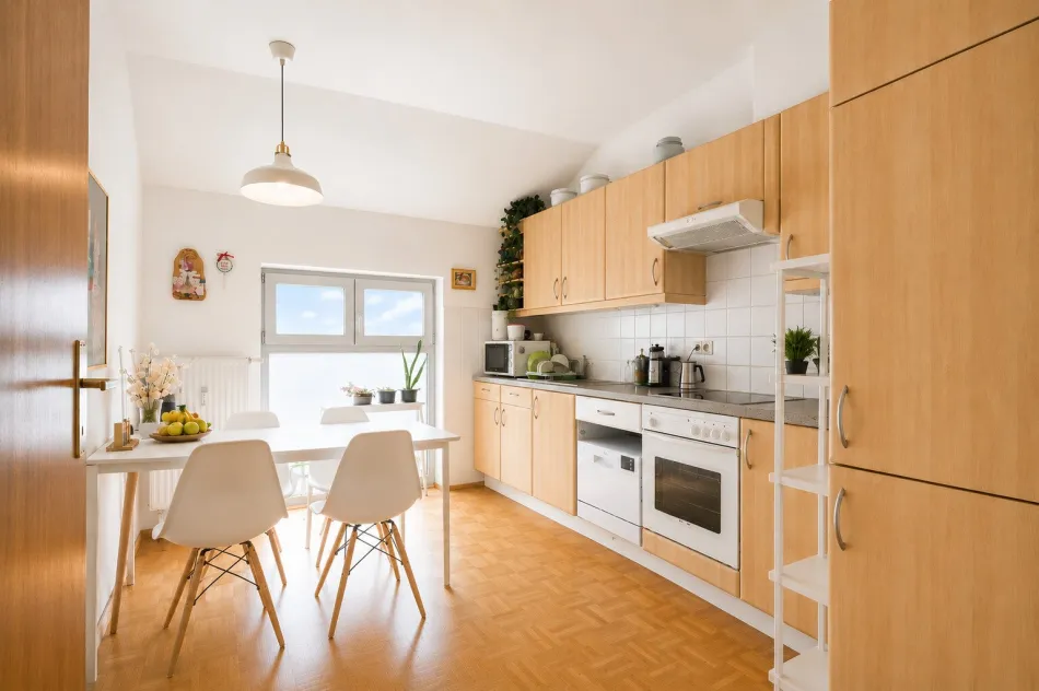 Helle 2-Zimmer-Wohnung mit Balkon in zentraler Ruhelage von Graz - Bild