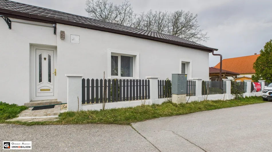 Traumhaftes Einfamilienhaus in Kirchstetten – vollrenoviert, Garten und Terrasse! - Titelbild
