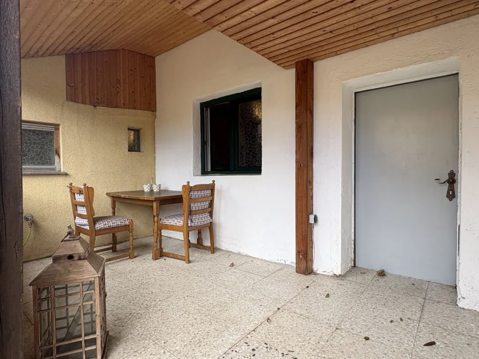 🏡 Platz für die ganze Familie – 7,5 Zimmer, Garten, Keller & XXL-Garage - Bild