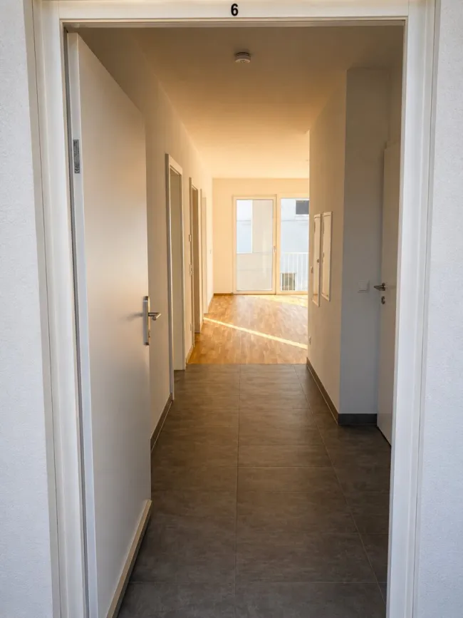 PROVISIONSFREIE Balkonwohnung mit 3 Zimmern und Tiefgaragenparkplatz in Premstätten - Bild