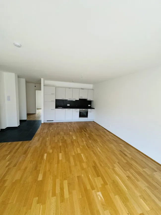 Tolle Chance: 2 Zimmer, 2 Balkone in bester Lage und perfekten Anbindungen! - Titelbild