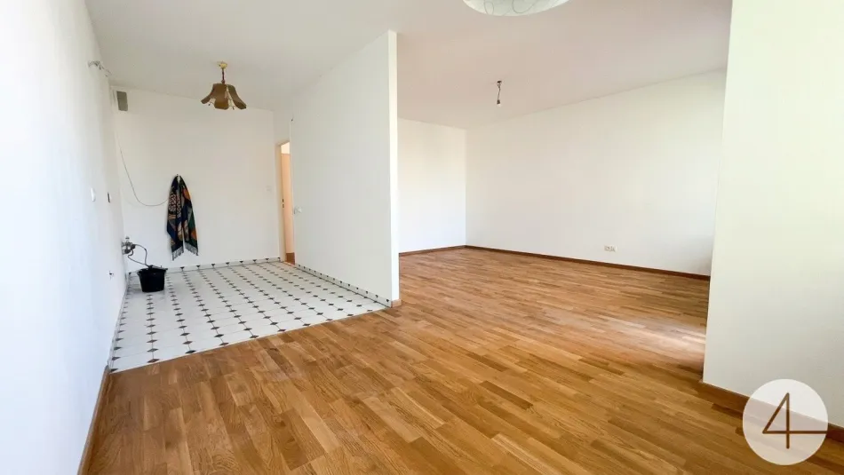 Ebenerdige 3-Zimmer-Eigentumswohnung mit Loggia in Klosterneuburg - Bild