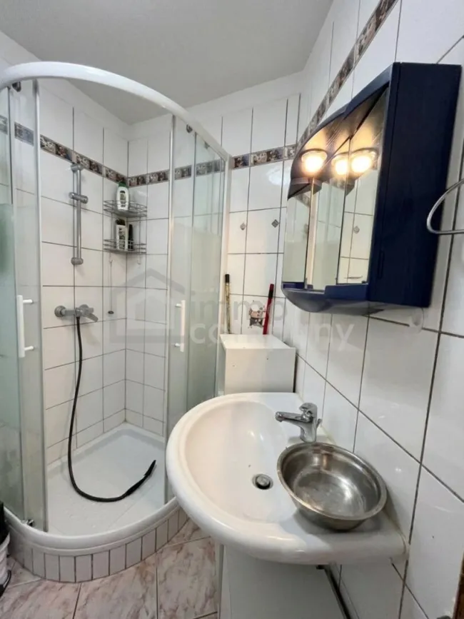 SINGLE oder PÄRCHENHIT - Gemützliche 1-Zimmer Wohnung mit Parkplatz - Bild