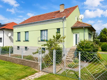 Nahe Hainburg & Bratislava – Haus mit großem Garten auf 1.041 m² & Ausbaureserve